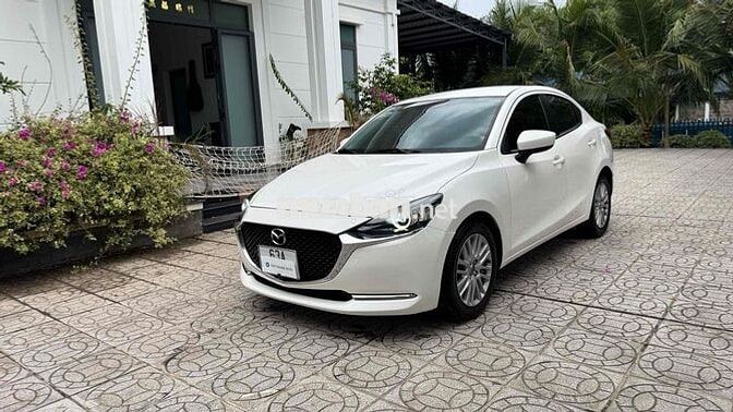 Mazda 2 Luxury 2022 Sedan Trắng 99.000km