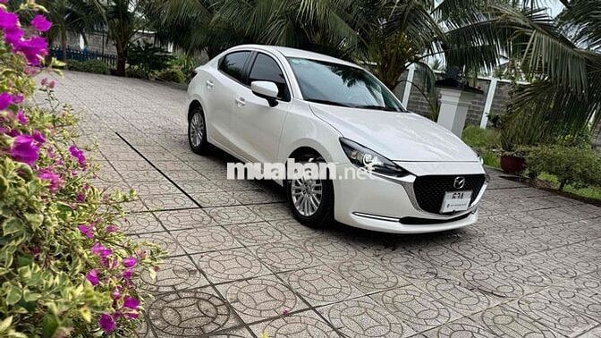 Mazda 2 Luxury 2022 Sedan Trắng 99.000km