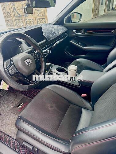 Honda Civic RS Đen 5 chỗ
