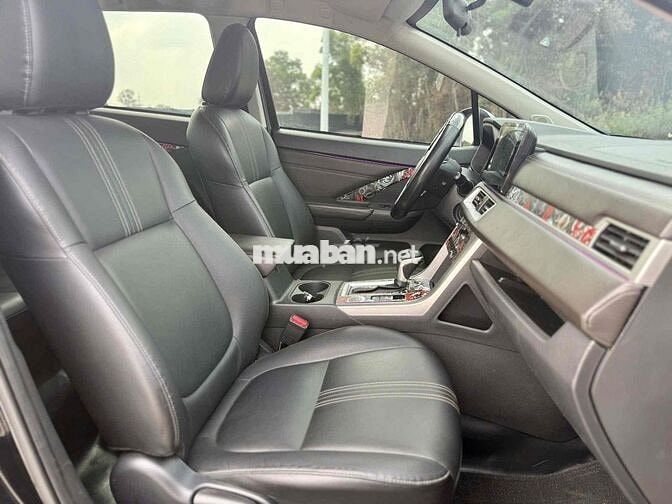 Mitsubishi Xpander Premium 2024 Đen