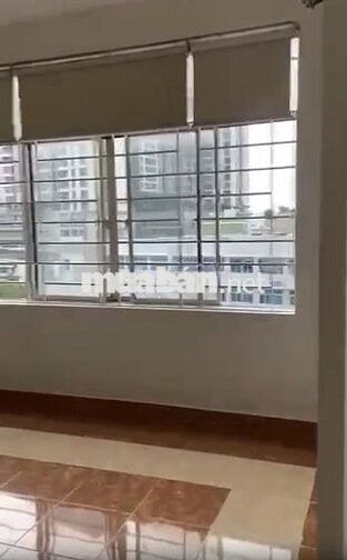 Chính chủ cho thuê căn hộ H1 Hoàng Diệu Q4 - 2PN, 70m2