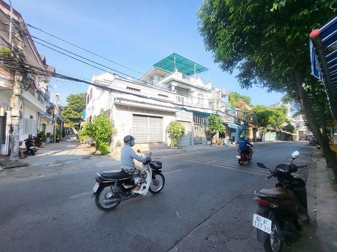  Nhà 2 mặt tiền Tam Châu Tam Phú Thủ Đức 9tỷ/80m2.