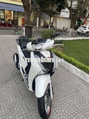 Honda SH 125 CBS 2018 Trắng 33908 km