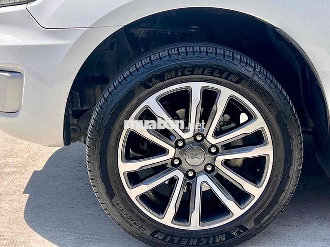 Ford Everest Titanium 4x2 2020