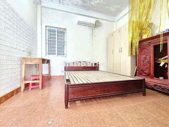 Nhà đẹp Phố Định Công- Gần ô tô- sát hồ-Ngõ rộng-36m2x 4 tầng- 7.8 tỷ