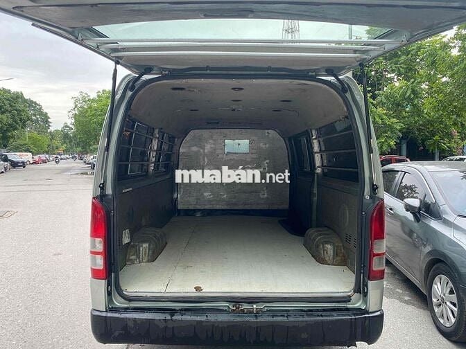 Toyota Hiace 2008