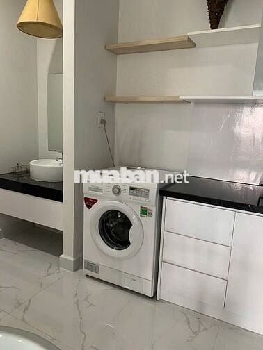 Sẵn căn 2PN full nội thất đẹp, ở liền Charm city