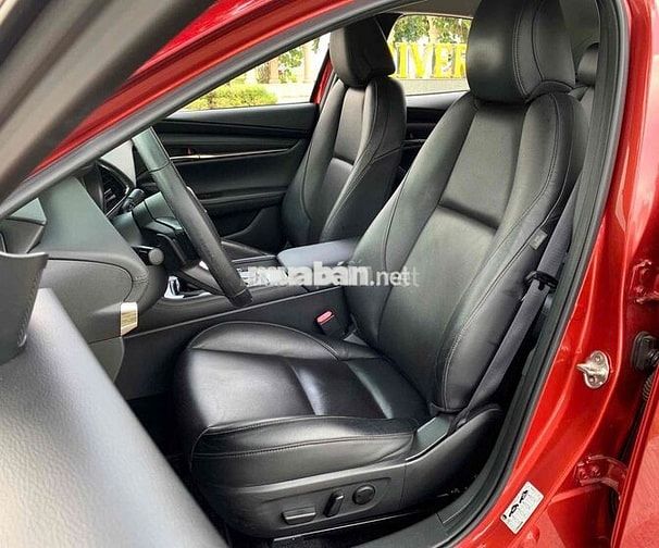 Mazda 3 Luxury 2022