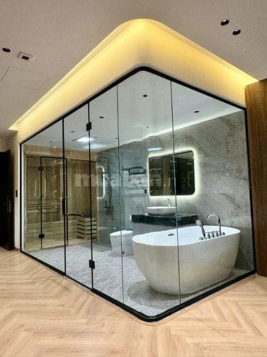 Nhà mặt ngõ Ngọc Lâm 72m² – 7 tầng, có thang máy, phù hợp kinh doanh