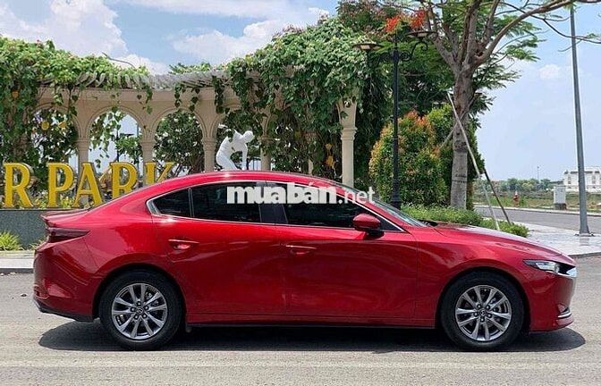 Mazda 3 Luxury 2022