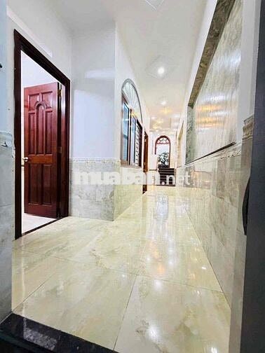 Bán nhà Mặt Tiền Đường Nguyễn Ảnh Thủ, Quận 12, TP.HCM