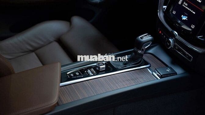 Volvo XC 60 Q2 HCM- 1ty6 - không thương lượng