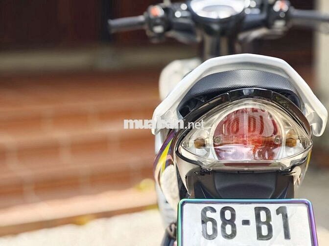 em bán chiếc Exciter ctd 1s9a xuống áo
