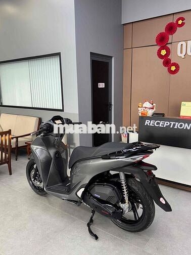 SH160 Abs 2026 Xám titan mới đi 420 km