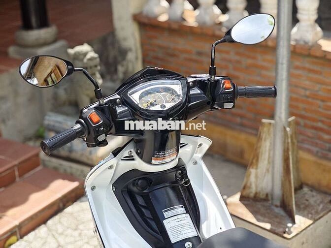 em bán chiếc Exciter ctd 1s9a xuống áo