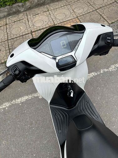 SHvn 125cc Cbs năm 2020 - trắng lướt mới