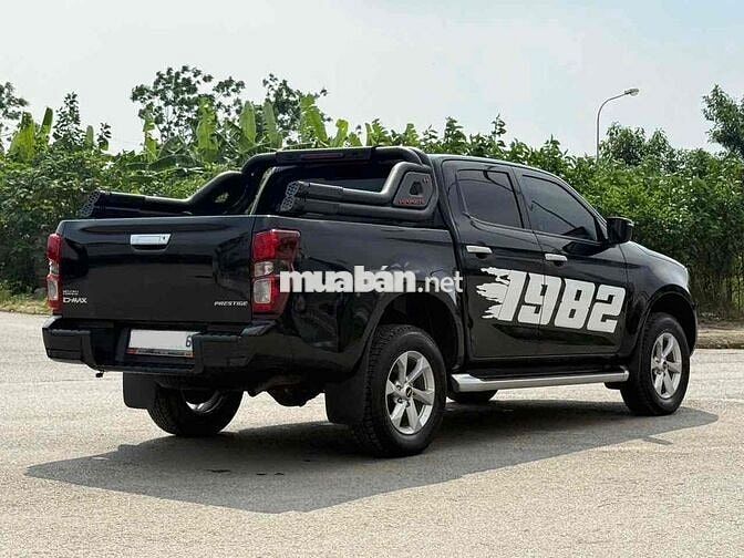 Isuzu D-Max màu Đen 2023 AT 1 cầu