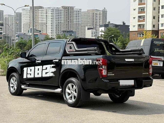 Isuzu D-Max màu Đen 2023 AT 1 cầu