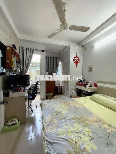 BÁN NHÀ CMT8 P5 TÂN BÌNH HXH 4 TẦNG - 37,2m2(3,4X12,2) - 6,2T TL