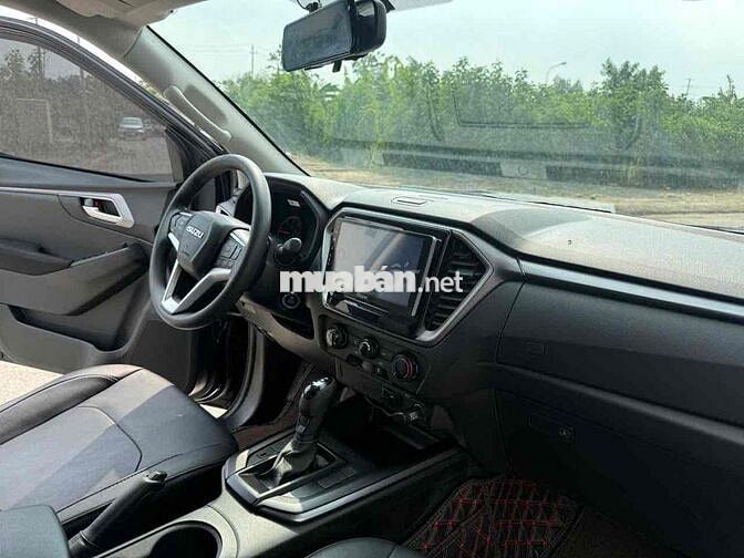 Isuzu D-Max màu Đen 2023 AT 1 cầu