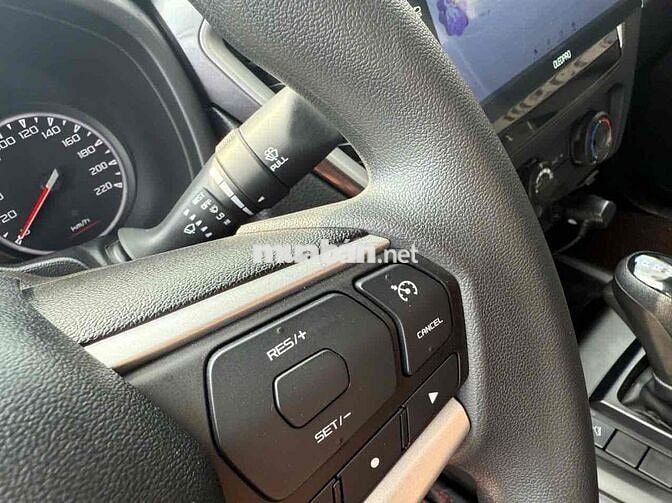 Isuzu D-Max màu Đen 2023 AT 1 cầu