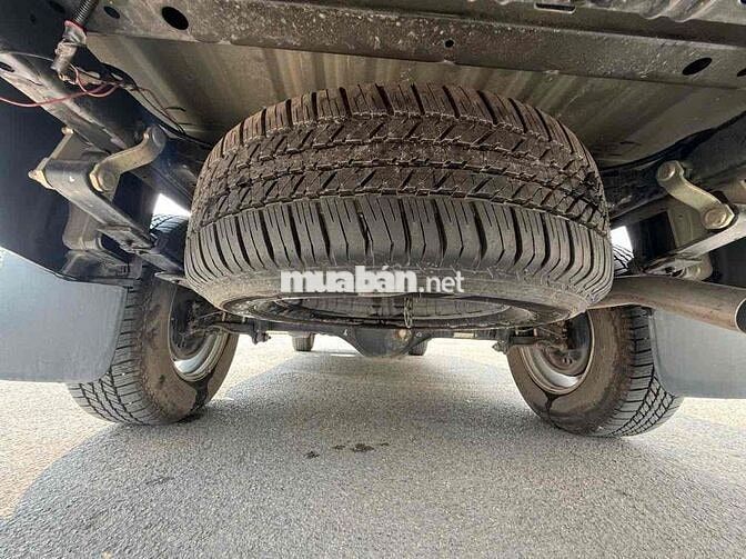 Isuzu D-Max màu Đen 2023 AT 1 cầu