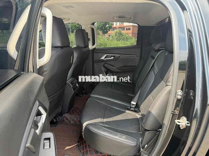 Isuzu D-Max màu Đen 2023 AT 1 cầu