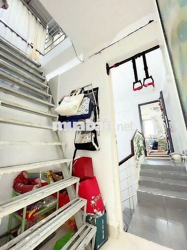 BÁN NHÀ CMT8 P5 TÂN BÌNH HXH 4 TẦNG - 37,2m2(3,4X12,2) - 6,2T TL