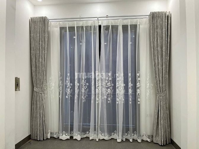 CHÍNH CHỦ BÁN NHÀ THẠCH BÀN, LONG BIÊN, DT 44M2, 4 TẦNG, GẦN AEON MALL