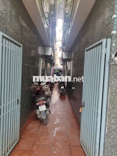 CHÍNH CHỦ BÁN NHÀ 3 TẦNG – NHỎ XINH, Ở NGAY – FULL NỘI THẤT