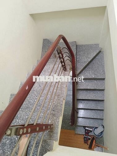 CHÍNH CHỦ BÁN NHÀ 3 TẦNG – NHỎ XINH, Ở NGAY – FULL NỘI THẤT
