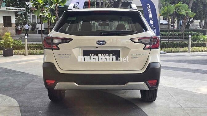 Subaru Outback 2025 Giá ***