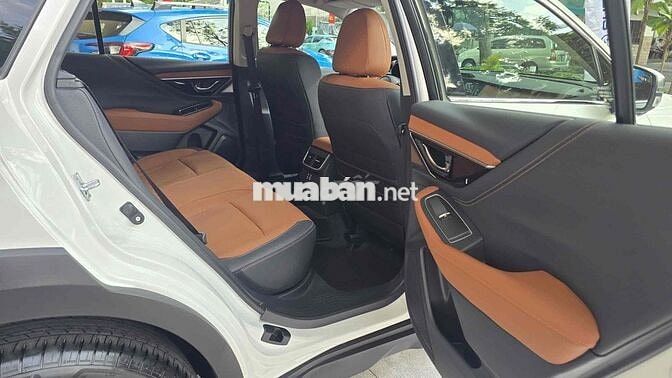 Subaru Outback 2025 Giá ***