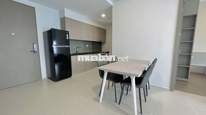 Cho thuê căn hộ 2PN - Giá 9,5tr - ngay UBND Bình Chánh - Full nội thất