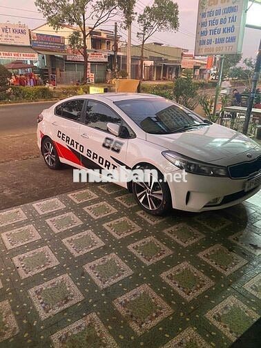 Kia Cerato 2018 1.6 MT Trắng 100km