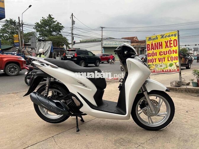 Honda SH 125 ABS 2025 Trắng 8.000km bán trả góp
