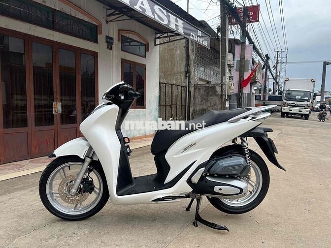 Honda SH 125 ABS 2025 Trắng 8.000km bán trả góp