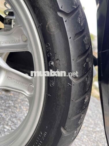 Cần Bán AIRBLADE zin chất đúng 3 ngàn cây số