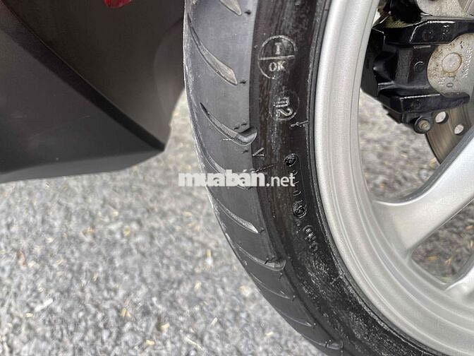 Cần Bán AIRBLADE zin chất đúng 3 ngàn cây số