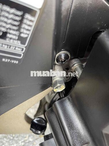 Cần Bán AIRBLADE zin chất đúng 3 ngàn cây số