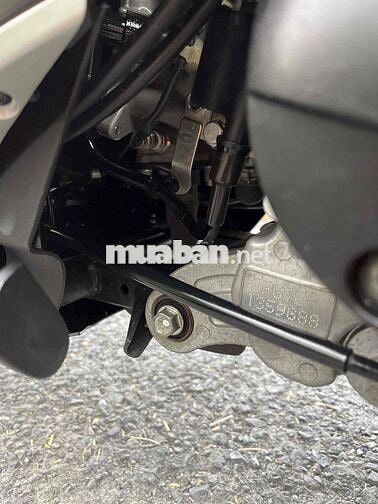 Cần Bán AIRBLADE zin chất đúng 3 ngàn cây số