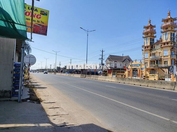 Cho thuê nhà cấp 4 mặt tiền kinh doanh đường ĐT784 dân cư đông đúc