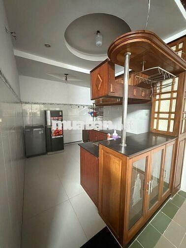 CHO THUÊ CHUNG CƯ PHÚ THỌ 2PN 1WC BAN CÔNG CỬA SỔ THOÁNG MÁT