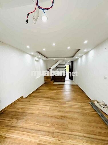 Tập thể Bách Khoa, tầng 2, đẹp như chung cư, ô tô chạy quanh nhà