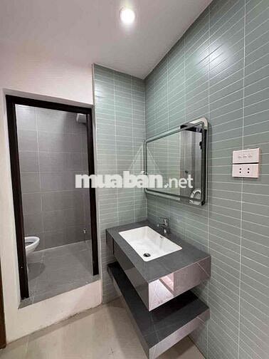 Tập thể Bách Khoa, tầng 2, đẹp như chung cư, ô tô chạy quanh nhà