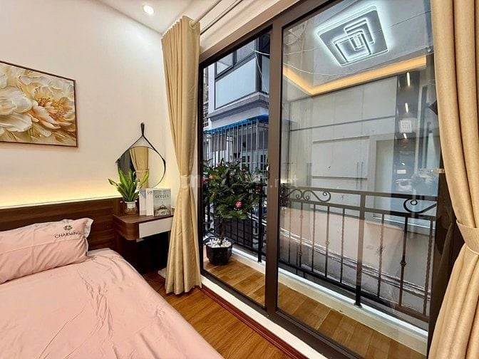 Bán Nhà Trường Chinh, Đống Đa 33m, 4 tầng, mt 3.8m, giá 9.2 tỷ.