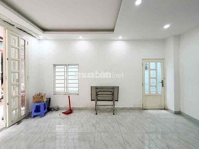 NGÃ TƯ PHÚ NHUẬN- CĂN GÓC THOÁNG - 3 TẦNG LẦU-2PN- SD 60m²- SỔ A4-HOÀ