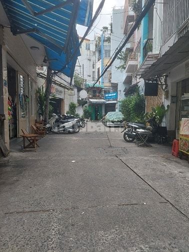 Bán nhà hẻm 6m 437/3 Hoàng Văn Thụ 45m2 3 tầng giá 4 tỷ