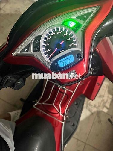 Xe người dùng muốn bán Air Blade 2014