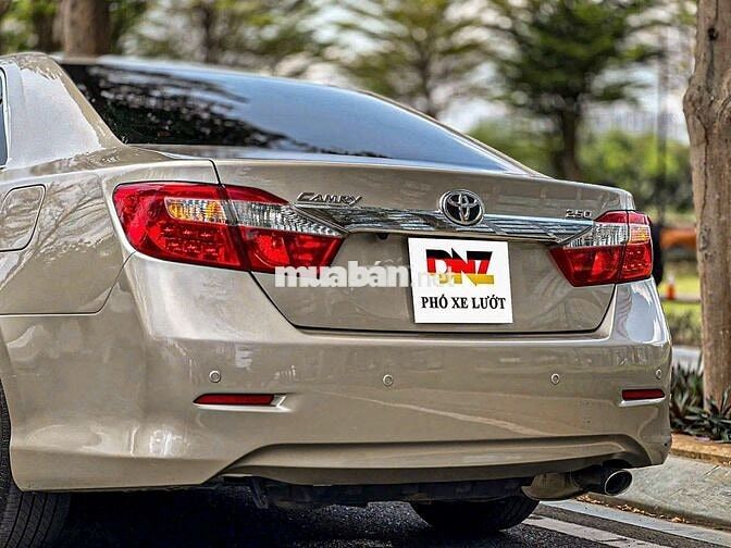 Toyota Camry 2014 2.5 Q Vàng Đồng 1 chủ từ đầu